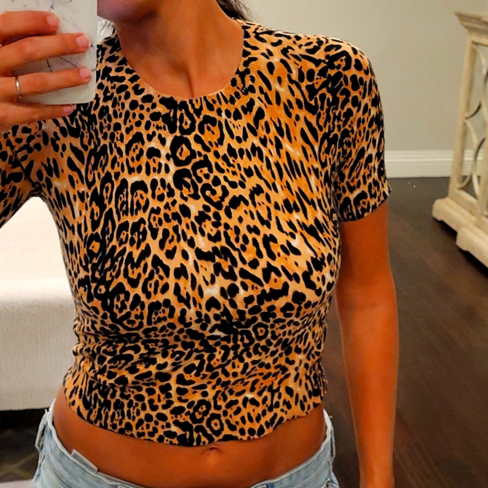 WOMEN'S ZARA LEOPARD SHIRT SWEATER SIZE S